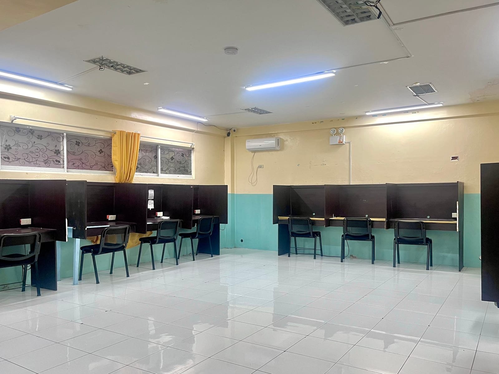 HANA Academy — Tesisler