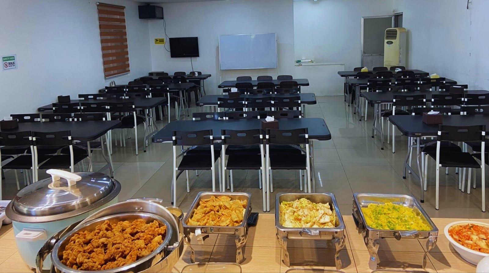 WE Academy — Cafeteria